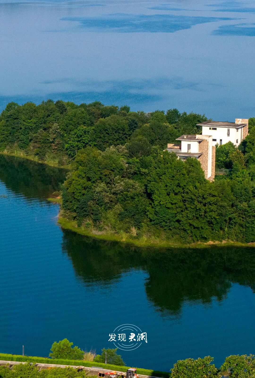 1765245678324016uHue.jpg 1765245678324016uHue.jpg